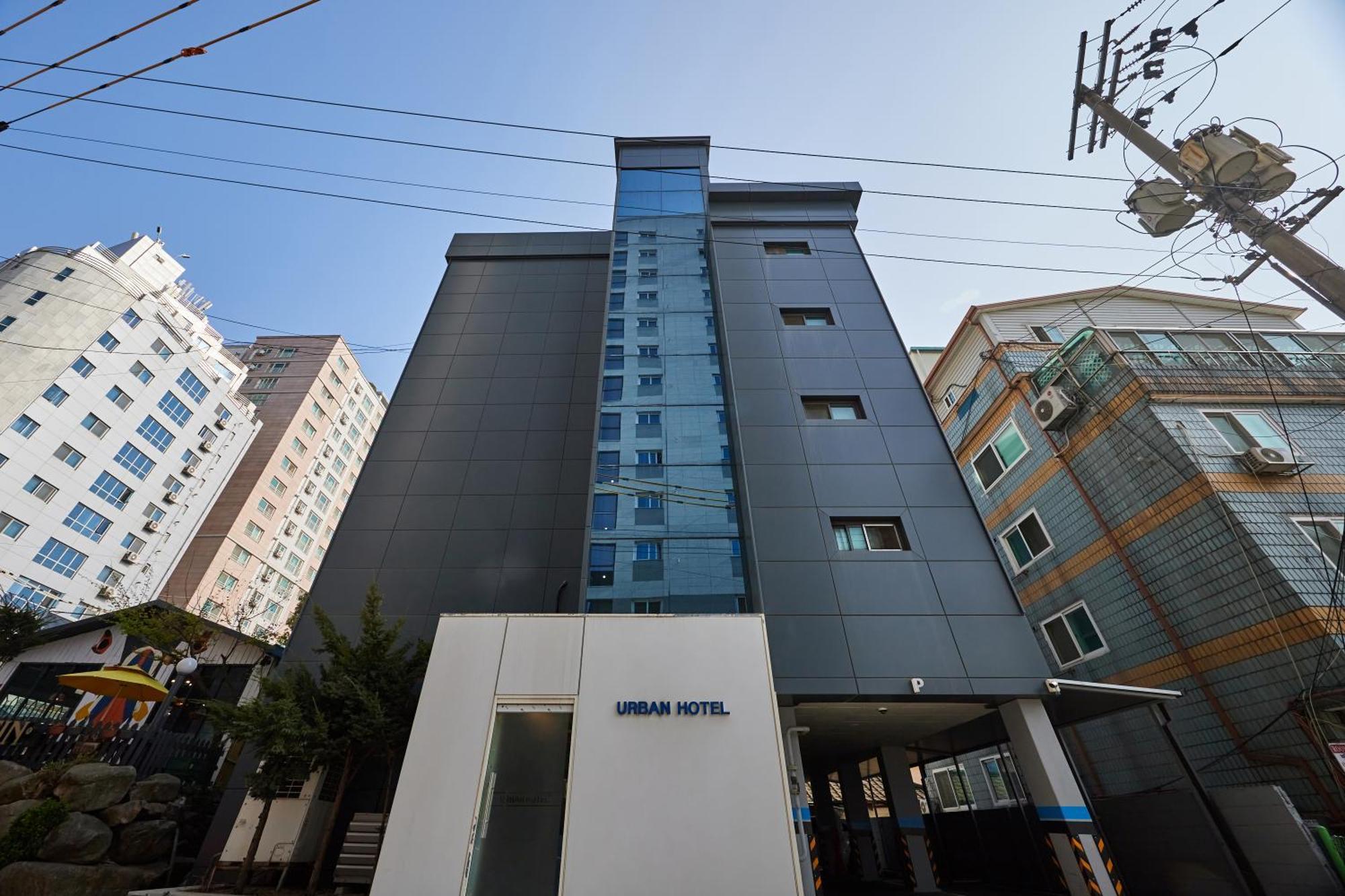 Urban Hotel Пхёнтхэк Экстерьер фото