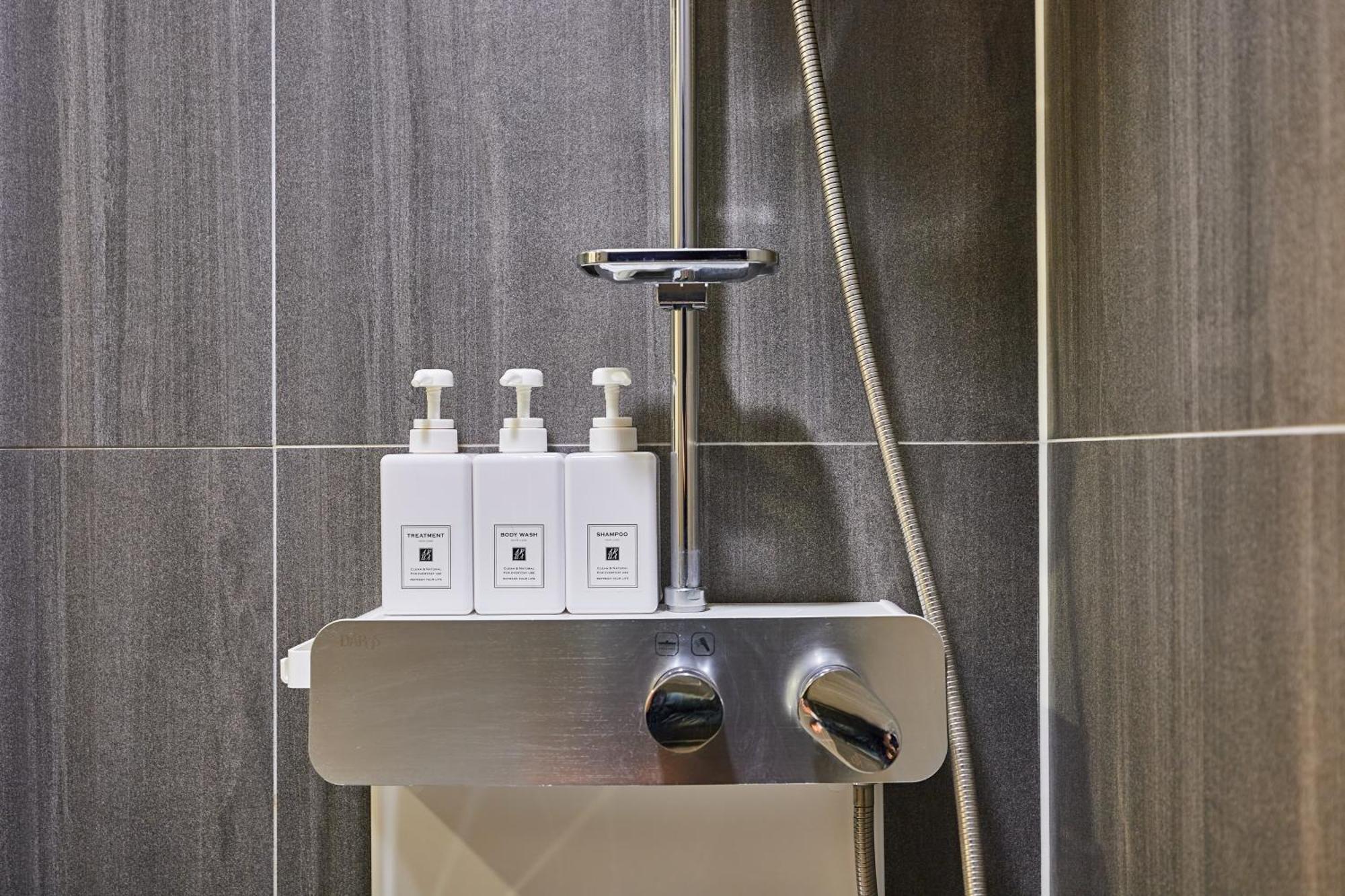 Urban Hotel Пхёнтхэк Экстерьер фото